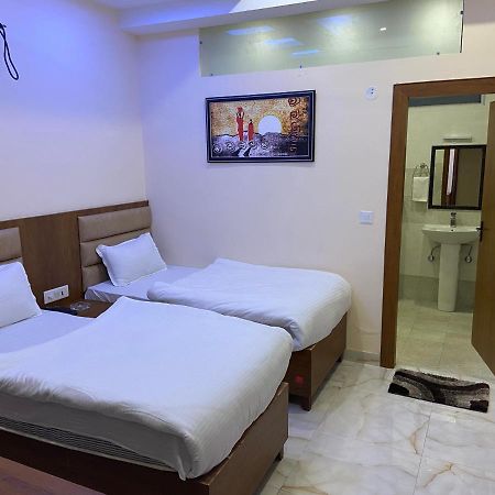 Hotel Tulsi Villa Dehradun Exterior foto